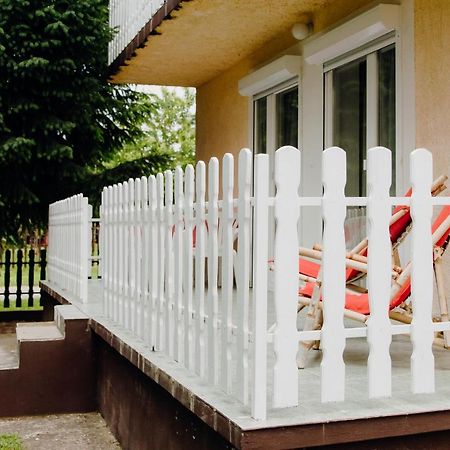 Nyírfa Apartman Vonyarcvashegy Exterior foto